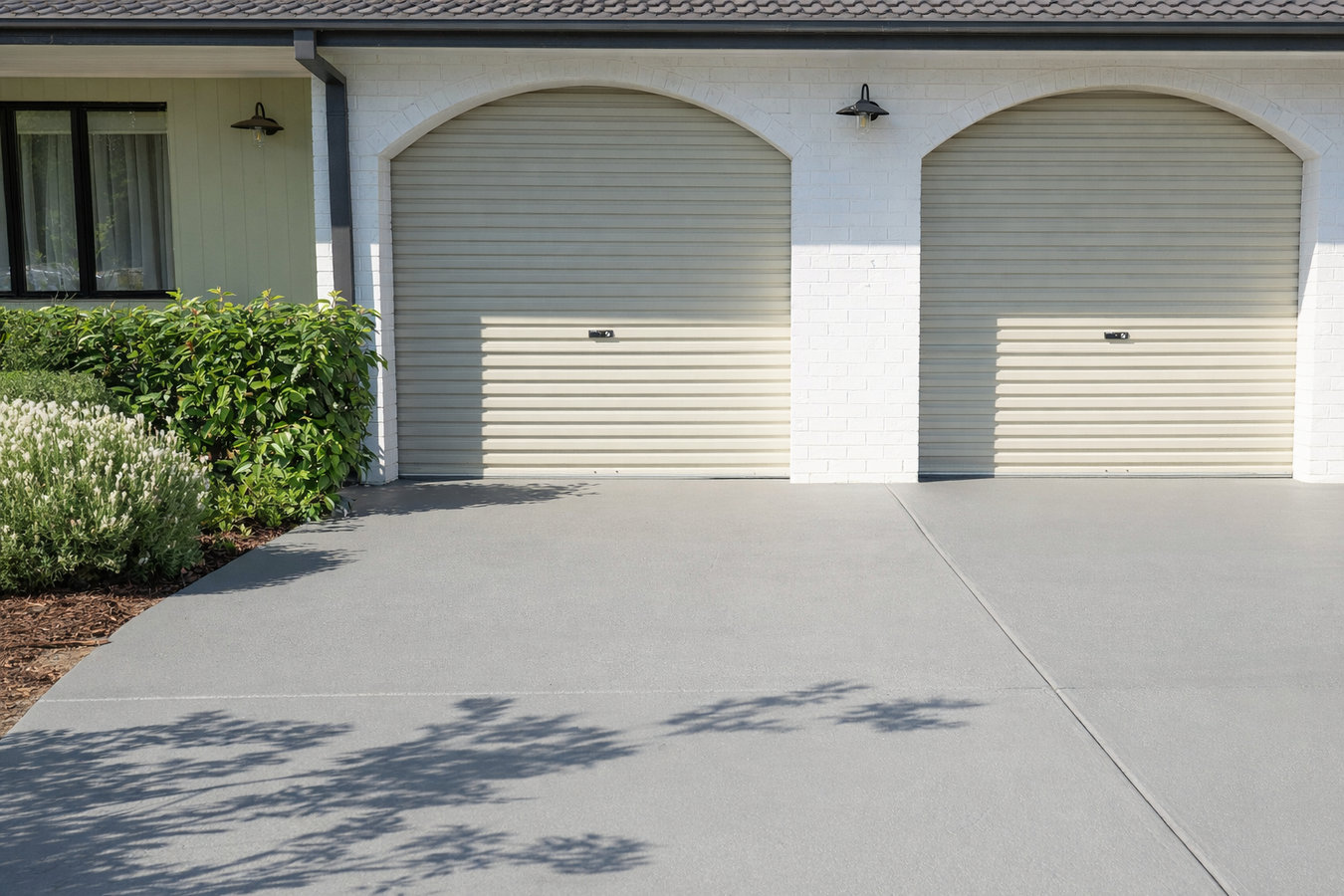 Concrete driveway building in Albany, OR